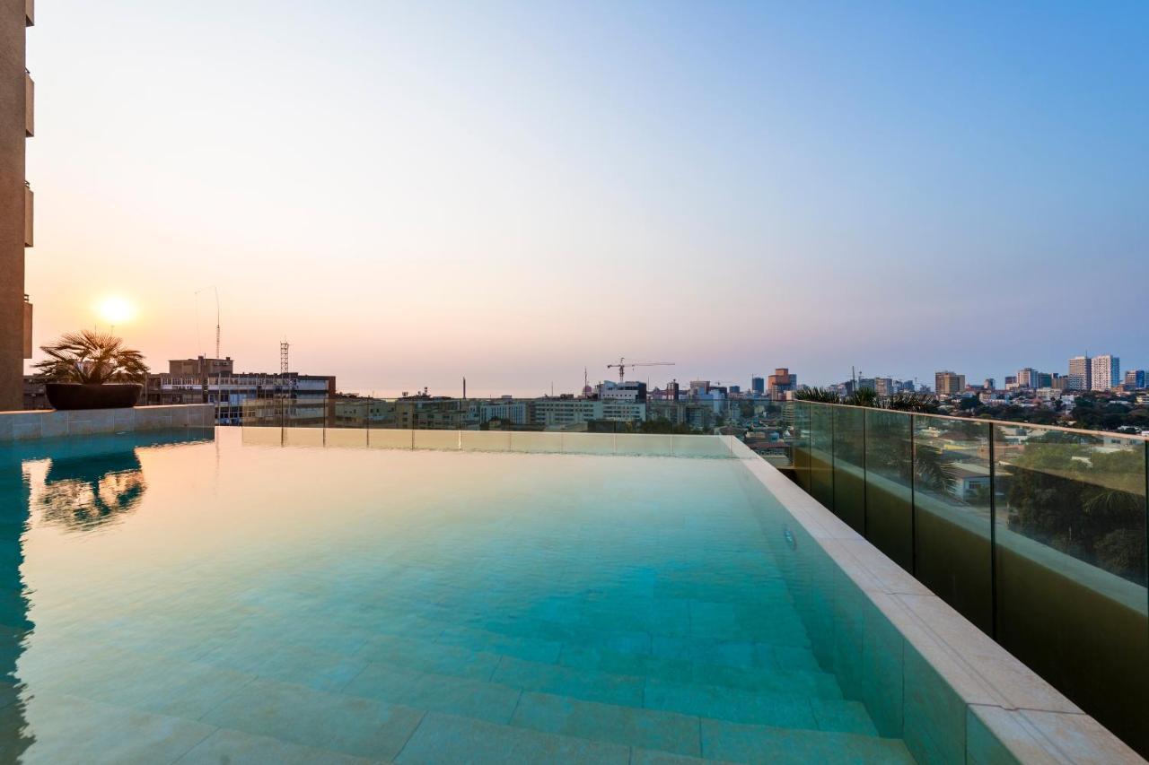 Hotel Alvalade Luanda Exterior photo