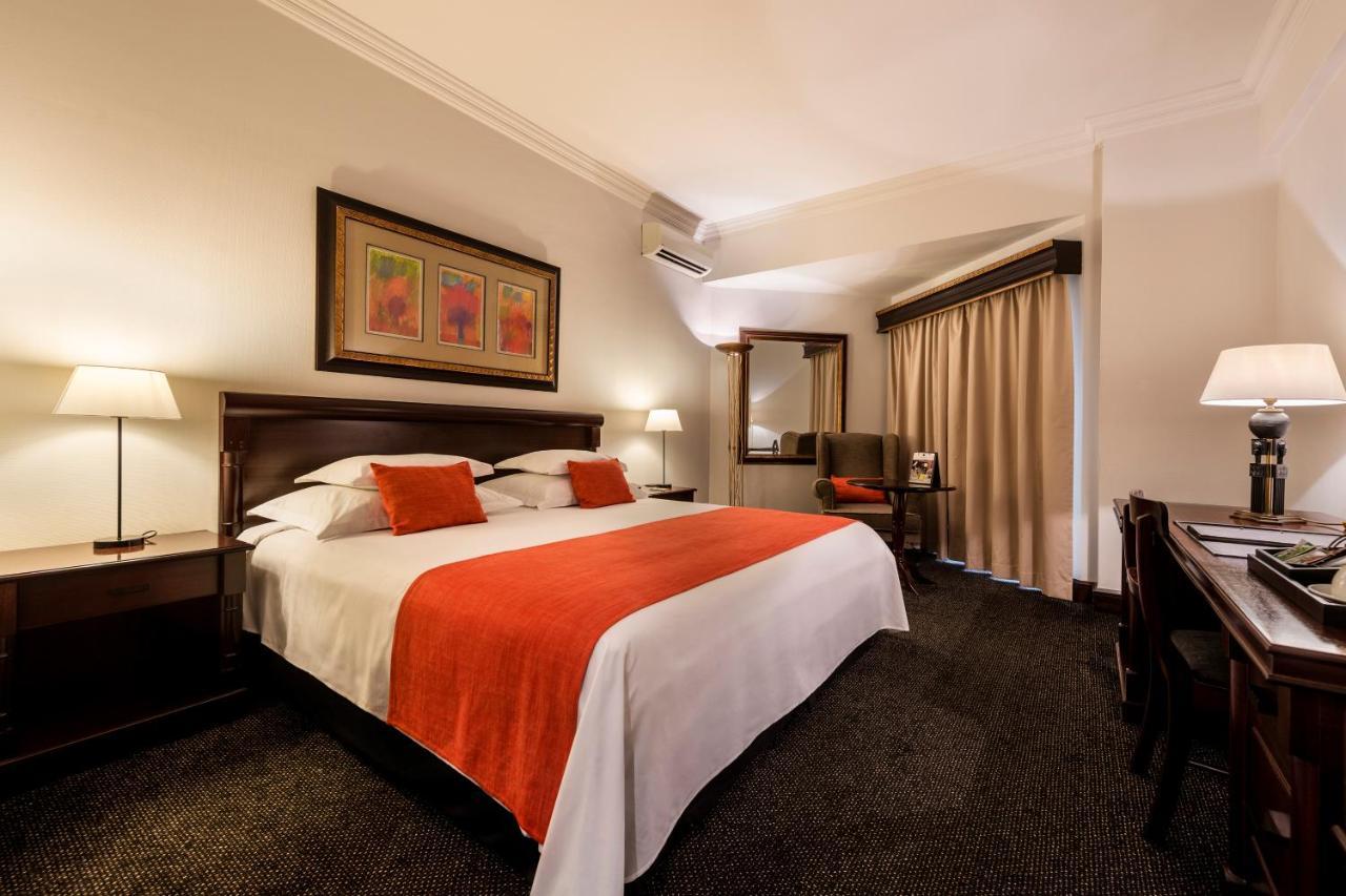 Hotel Alvalade Luanda Exterior photo